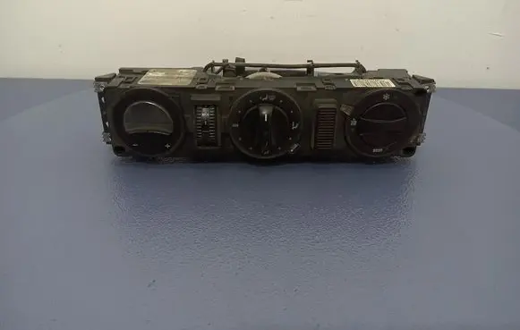 Mercedes-Benz Vito Viano W638 Climate control unit A0004464128