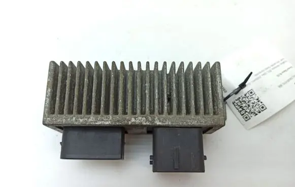 Renault Master III Glow plug pre-heat relay 271206395R