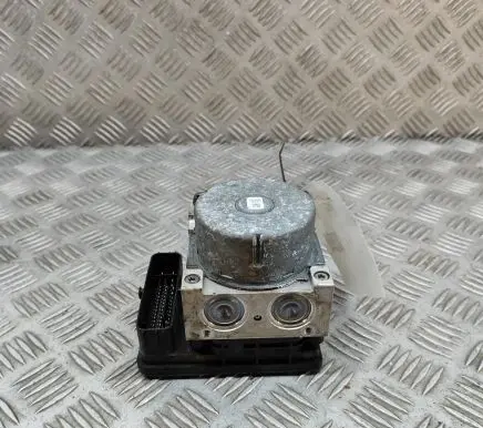 Volkswagen Golf VII ABS Pump 3Q0614517AA 3Q0907379AA