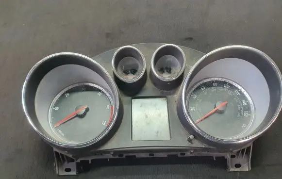 Opel Insignia A Speedometer (instrument cluster) 20970766 365903926H
