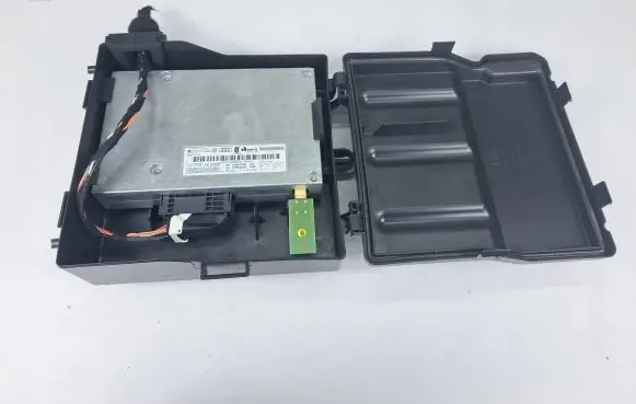 Audi A4 S4 B8 8K Bluetooth control unit module 8T0862335E