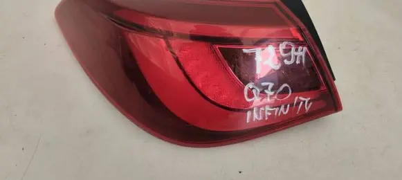 Infiniti Q70 Y51 Rear/tail lights LAMPALEWANFINITI