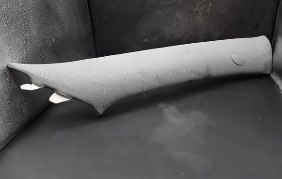 KIA Sorento (A) pillar trim 858202P300