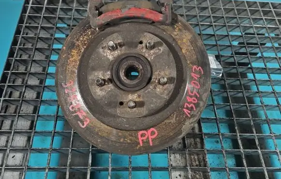 Mitsubishi Pajero Pinin Front wheel hub spindle knuckle IMPRK1385013