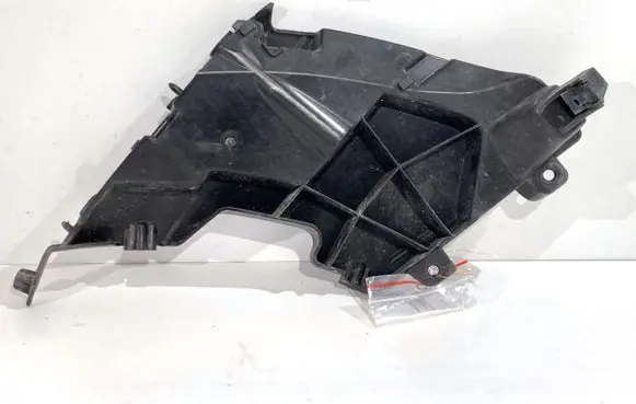 Audi A7 S7 4G Front bumper mounting bracket 4G8807283C