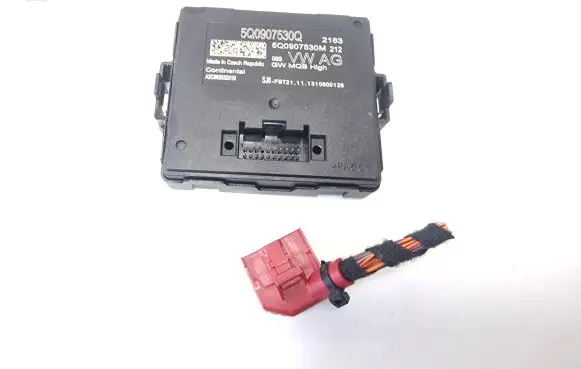 Volkswagen Golf VII Gateway control module 5Q0907530Q