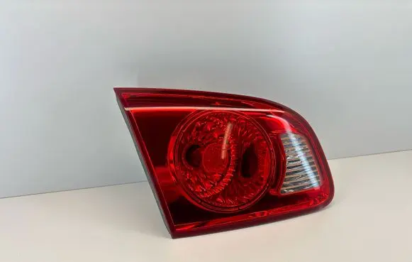 Tailgate rear/tail lights