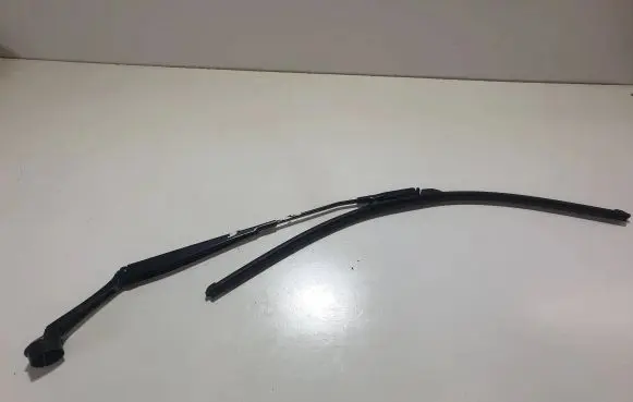 Ford Fusion II Front wiper blade arm DS7317B589AD