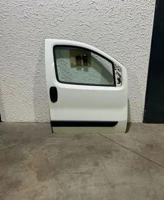 Peugeot Bipper Front door