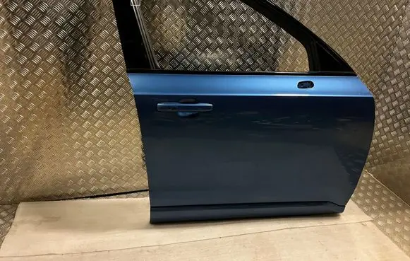 Volvo XC90 Front door