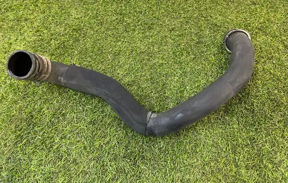 Mercedes-Benz GL X164 Engine coolant pipe/hose A1645010682