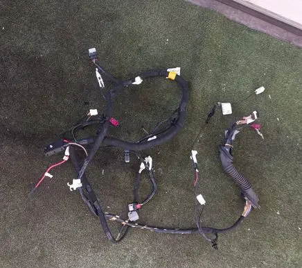 Tesla Model Y Tailgate/trunk wiring harness 161668900E
