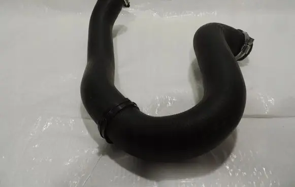 Opel Grandland X Intercooler hose/pipe 9820100780