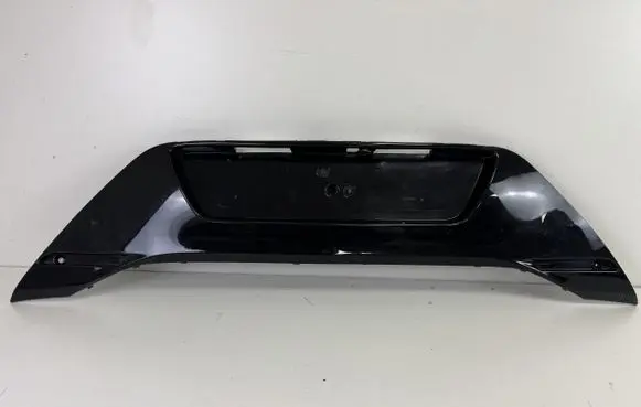 Toyota Aygo AB40 Trunk door license plate light bar 52151-0h020