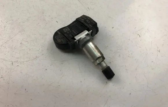 Hyundai i30 Tire pressure sensor 529333N100