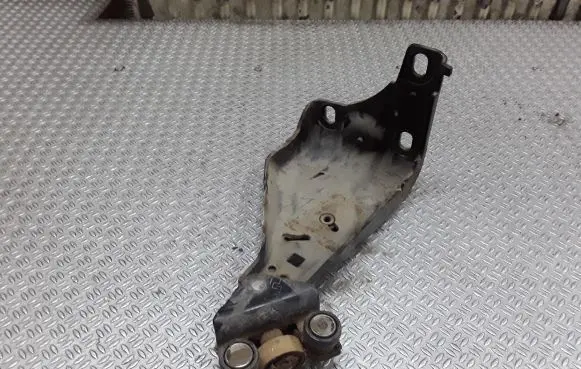 Lancia Phedra Sliding door lower roller guide/hinge 