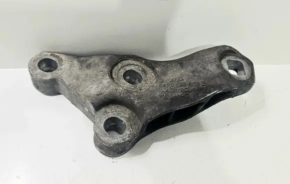 Audi A8 S8 D3 4E Engine mounting bracket 4E0199603