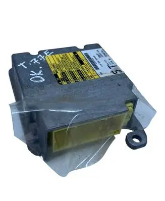 Toyota Auris 150 Airbag control unit/module 215537106 6917002560
