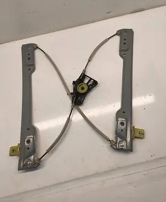 Dodge RAM Front window lifting mechanism without motor CH09161 68321324AA