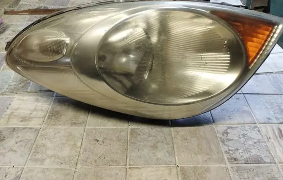 Nissan Note (E11) Headlight/headlamp 260109U100 89900917