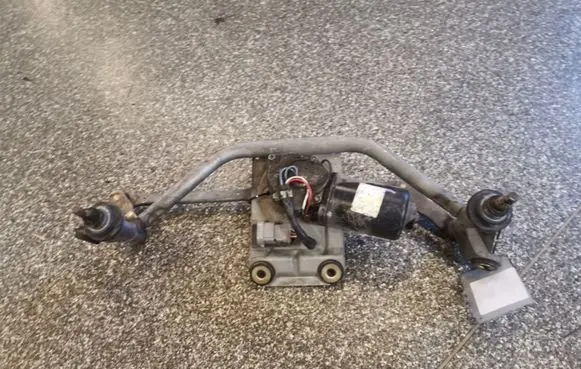 Renault Espace III Front wiper linkage and motor
