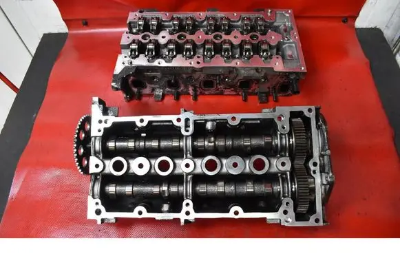 Suzuki Ignis Engine head 73500052