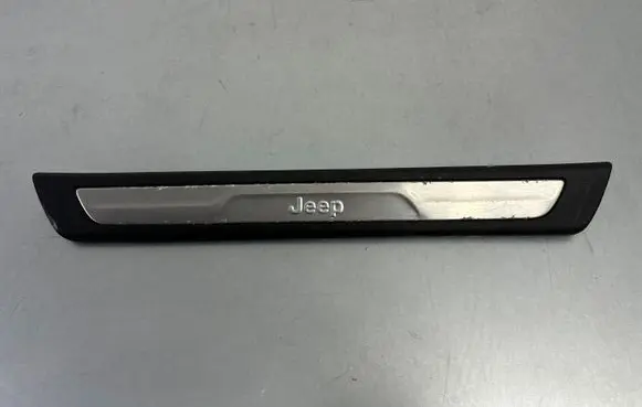 Jeep Grand Cherokee Front sill trim cover 1NC80DX9AB
