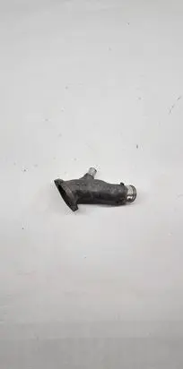 Toyota Corolla E120 E130 Thermostat housing 