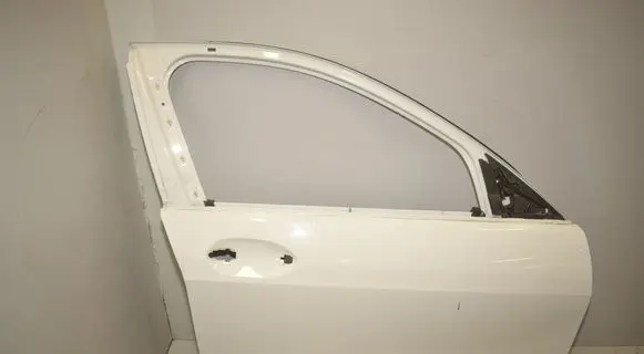 BMW 1 F40 Front door