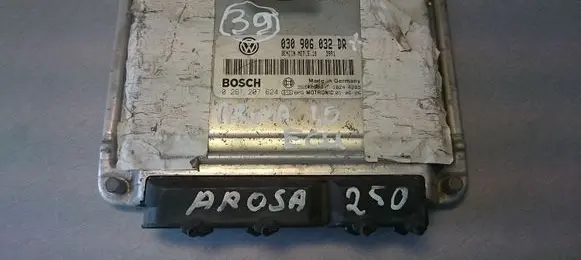 Seat Arosa Engine control unit/module 030906032DR 0261207624