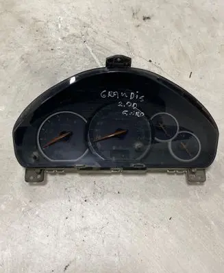 Mitsubishi Grandis Speedometer (instrument cluster) 8100A197 2574301271