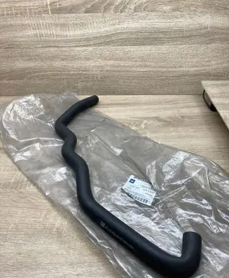 Opel Omega B1 Other engine bay part 93170033 OMEGAPIPEHOSE