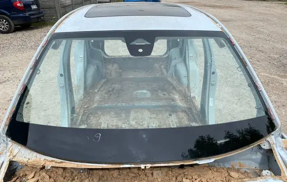 Honda CR-V Front windscreen/windshield window 