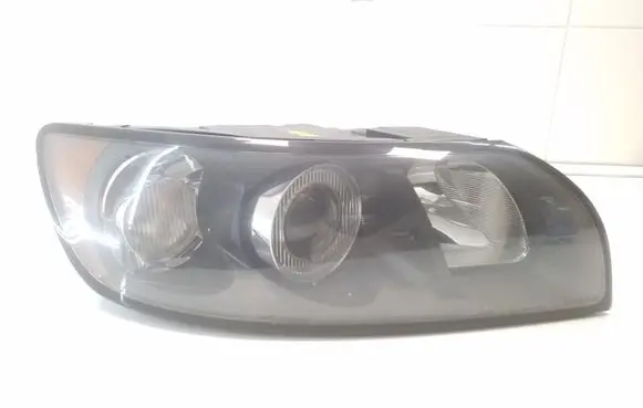 Volvo C30 Headlight/headlamp 30699874