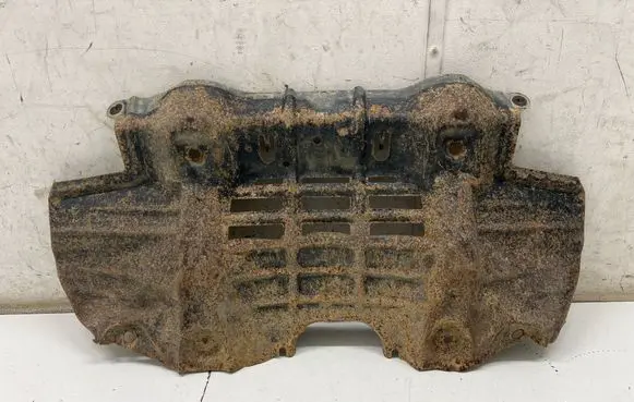 Toyota Hilux VIII Engine splash shield/under tray