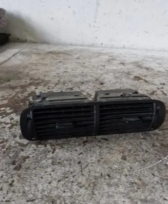 Audi A3 S3 8L Dash center air vent grill