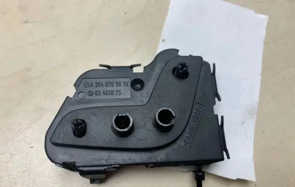 Mercedes-Benz C W204 Seat control switch A2048709010 03463875