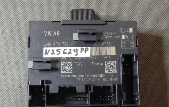 Audi A8 S8 D4 4H Door control unit/module 4H0959792H