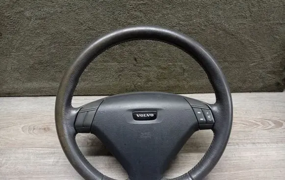 Volvo S60 Steering wheel 9208345 08666887 570606400