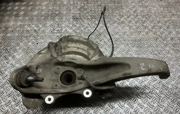 BMW 6 F06 Gran coupe Front wheel hub