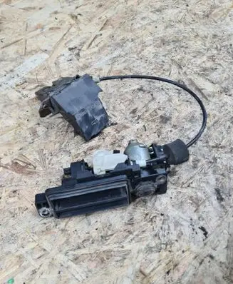 Mercedes-Benz E W211 Tailgate/trunk/boot lock/catch/latch A2037500085 A2037500185 A2037500093