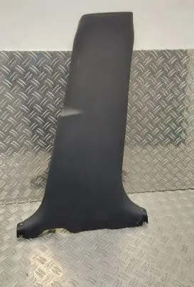 Toyota Avensis T270 (B) pillar trim (bottom) 6241305040