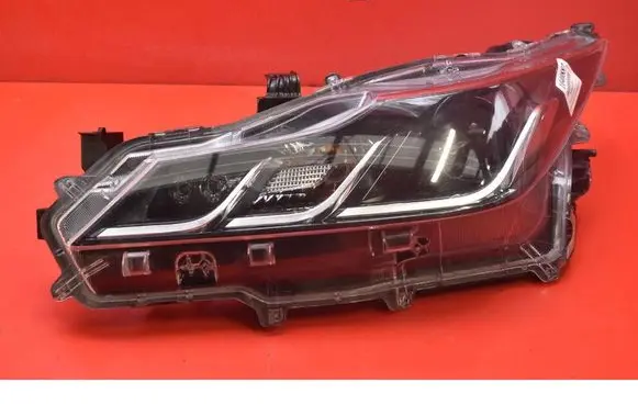 Toyota Corolla E10 Headlight/headlamp 81150-02T31-00