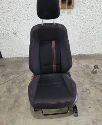 Hyundai i20 (BC3 BI3) Front driver seat