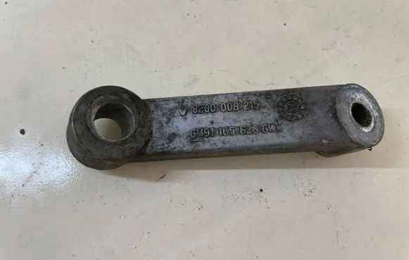 Opel Vivaro Engine mounting bracket 8200008215