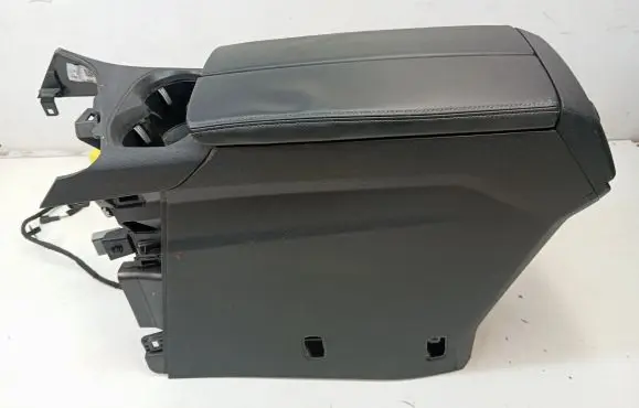 Peugeot 3008 II Armrest 110359A0 9817435880
