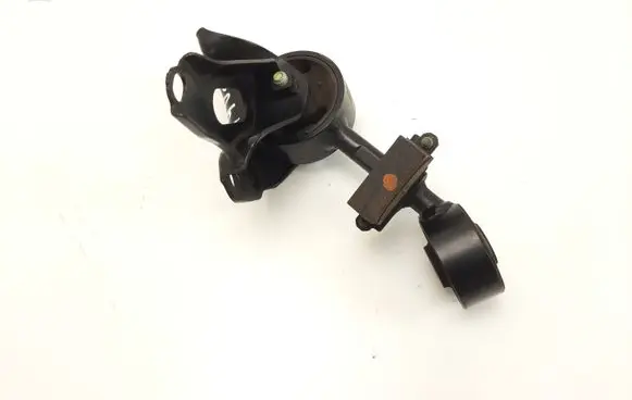 Lexus RX 300 Engine mounting bracket