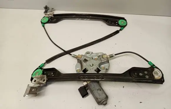 Chrysler 300 - 300C Front door window regulator with motor 39734B