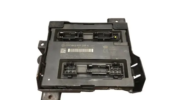 Audi A5 8T 8F Comfort/convenience module 8K0907289A 5DK00940510