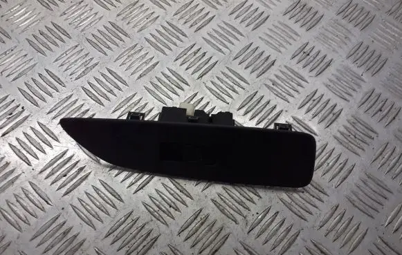 Toyota Auris 150 Electric window control switch 7423102530